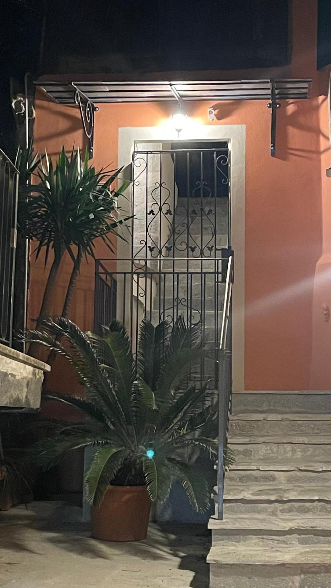 Nice House Near Park And Sea 제노바 외부 사진